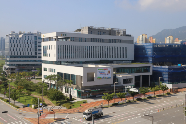 NH농협은행 충남본부 전경