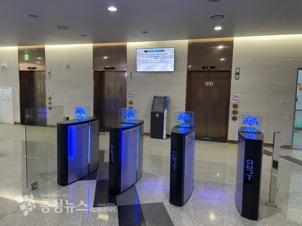 충남도, 보안과 방역 등 위해 출입관리시스템 구축/사진 권상재 기자