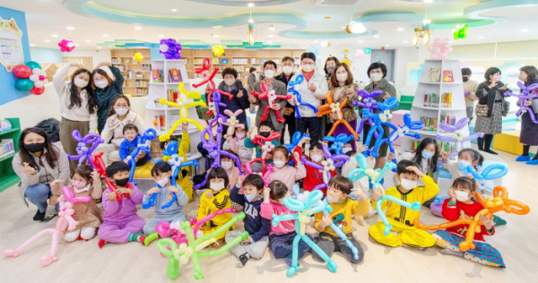 대전시사회서비스원이 26일 대전 대덕구 신탄진동에 다함께돌봄센터를 개소했다.