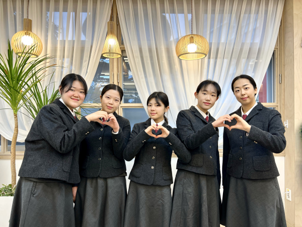 지역인재 공무원 최종합격 (왼쪽부터 백승아, 서채연, 정다현, 김유정, 길수빈)