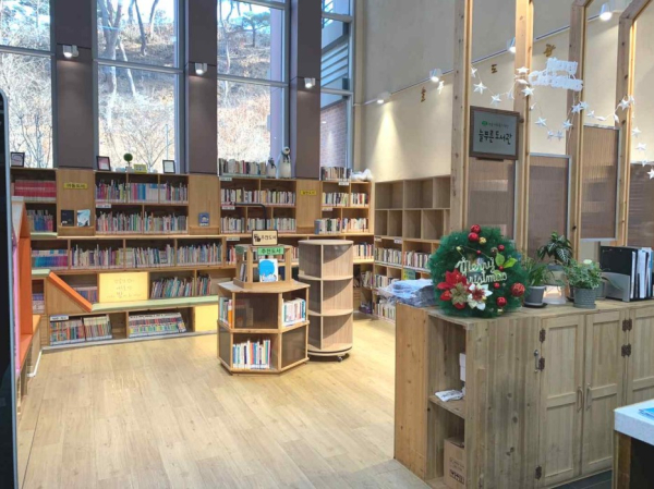 동구늘푸른 도서관 장서 관리 된 모습