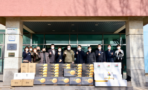 김동일 시장 정심원 위문 모습