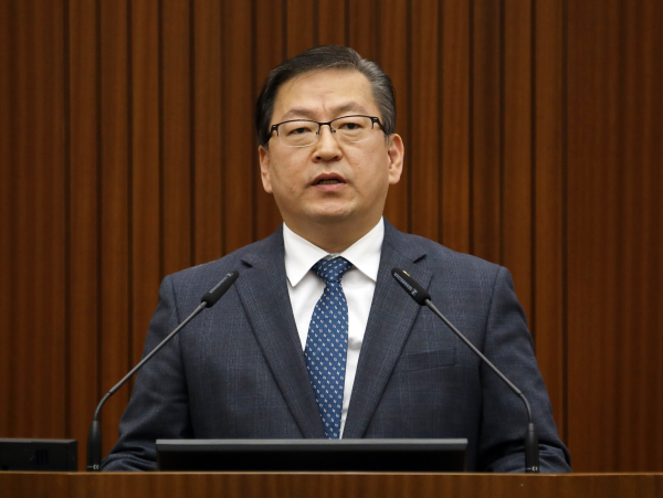 5분 발언하는 유인호 세종시의회 의원