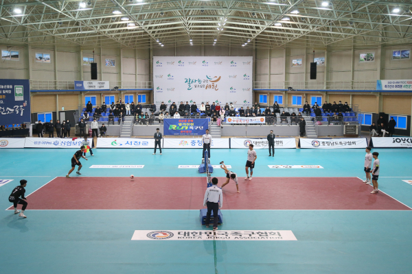 서천군 족구 챔피언스리그 경기 모습