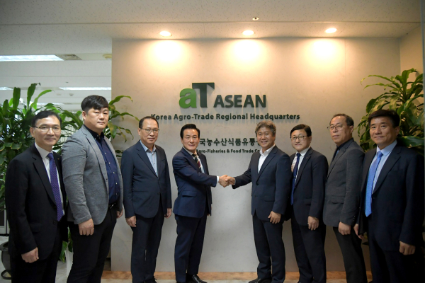 aT아세안 방문 기념사진