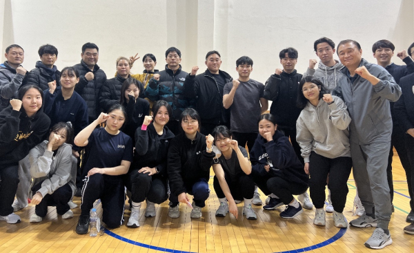 경찰 순환식 체력평가 운용방안 연구세미나 참석 단체사진