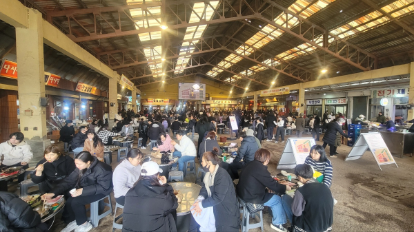 예산상설시장 오픈스페이스 모습