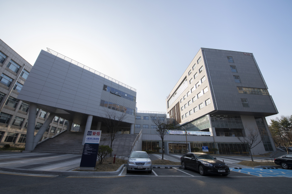 충남대 사범대학, 교육대학원 전경