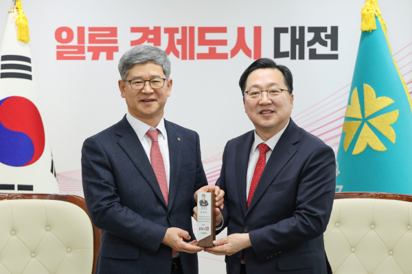 NH농협카드 윤상운사장, 대전시 고향사랑기부제 홍보대사 위촉식 모습