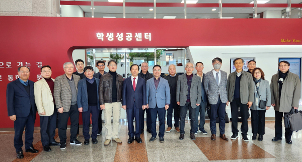 학생이 성공하는 대학을 만들기 위한 학생성공센터 개소했다(선문대학교 교무위원)