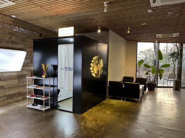 골프존카운티 안성W에 설치된 즉석사진 부스