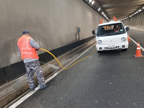 새봄맞이 일제 환경정비 모습