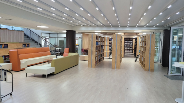 종촌고 도서관 내부 모습