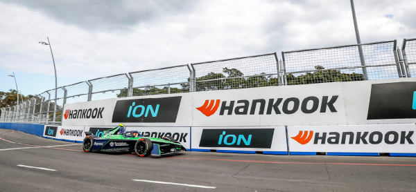 한국타이어의 포뮬러 E 2023 케이프타운 E-PRIX 대회 현장