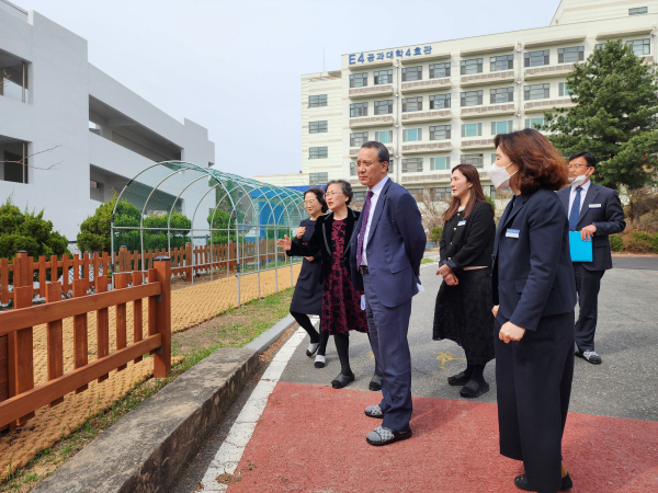 대전시서부교육지원청 임민수 교육장 봉암초등학교 방문 모습