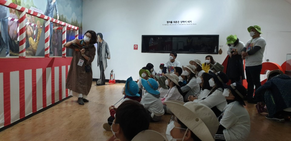 문화관광해설사 활동 모습