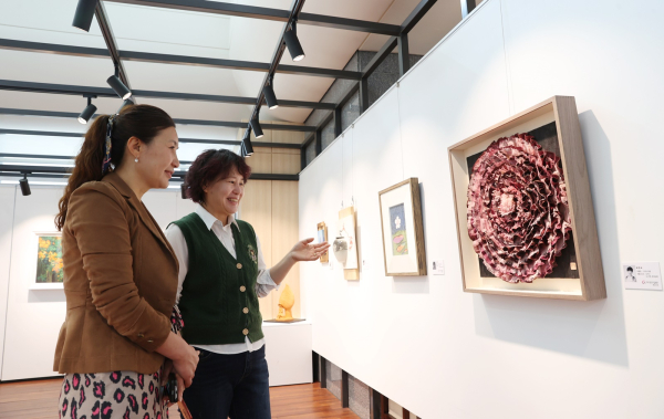 충남도의회, 다움아트홀 반가워 봄 전시회