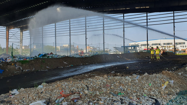 지난 19일 양대동 환경종합타운에서 열린 환경종합타운 합동소방훈련 모습