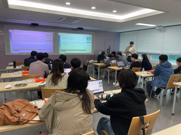 ‘학부모와 함께하는 정보영재 SW 체험교육’프로그램 진행 모습
