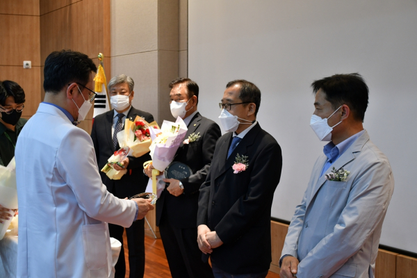 한국건강관리협회 건강증진의원(대전) 공로상 수상