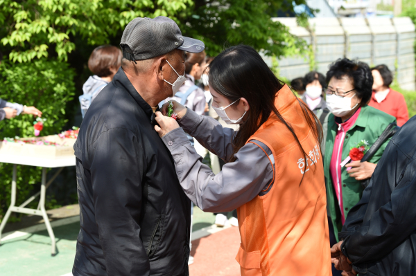 한화토탈에너지스 대산읍 어르신 효잔치 개최 모습