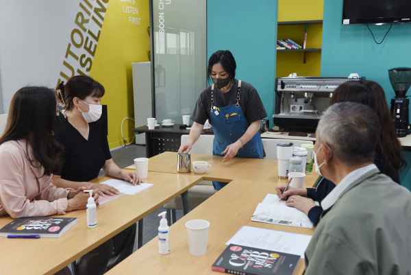 바리스타 강좌 진행 장면/순천향대 제공