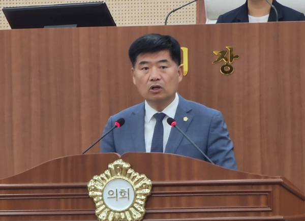 5분 발언을 하는 맹의석 의원/박동혁 기자