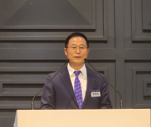 인사말을 하는 맹명호 추진위원장/박동혁 기자