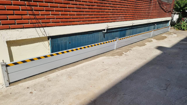 지난 19일 열린 여름철 자연재난 대비 반지하 침수방지시설 설치 모습