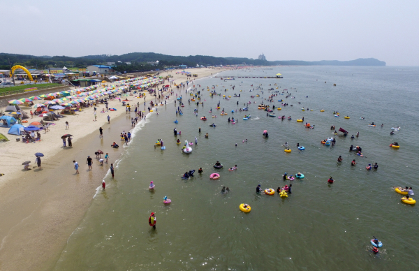 해수욕장 개장 (꽃지 모습)