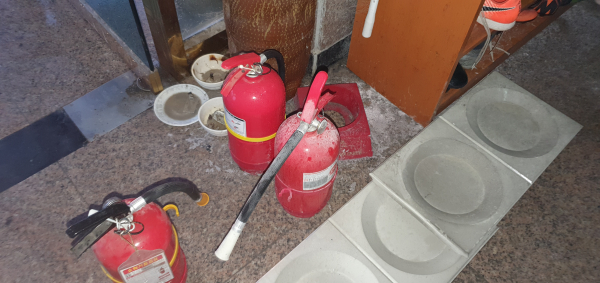 자체진화 소화기