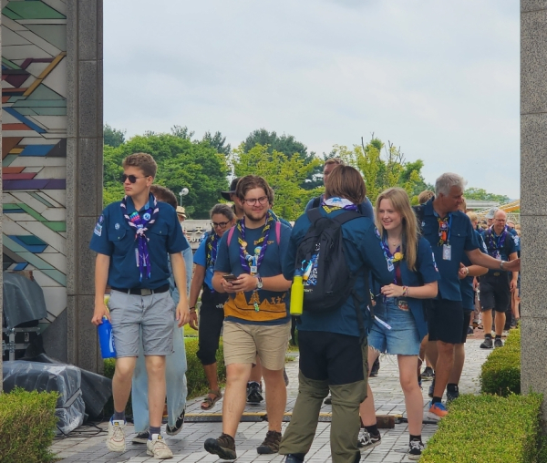 독립기념관을 둘러보는 잼버리 대원들/박동혁 기자
