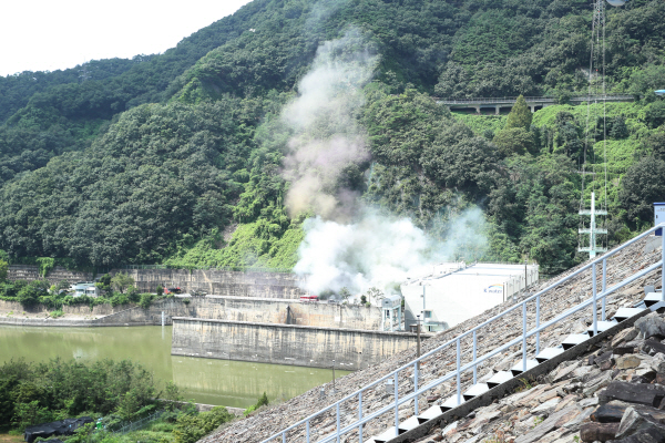 22일에는 충청북도 청주시 대청댐 일원에서 환경부가 주관하고 한국수자원공사 윤석대 사장이 주재하는 관계기관 합동 ‘2023년 을지연습 실제 훈련’ 실시 모습