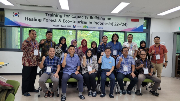 프로그램 운영 단체사진