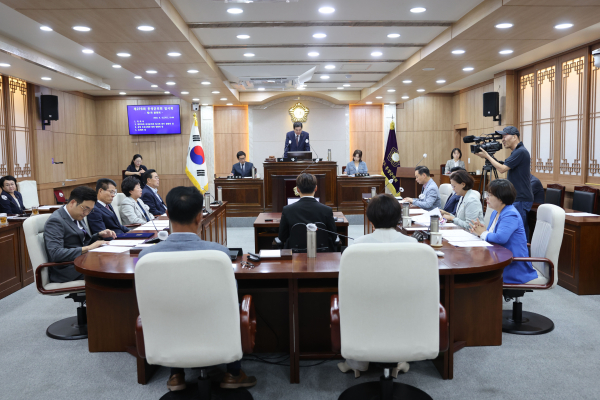 제298회 홍성군의회 임시회 개회