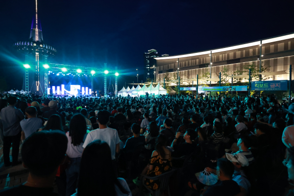 엑스포시민광장에서 개최한 ‘대전국제와인 EXPO’ 현장 모습