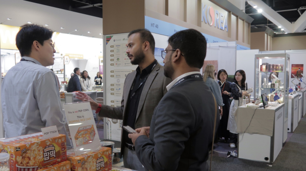 2023 호주 식품박람회 ‘한국관’ 현장 수출 상담 모습