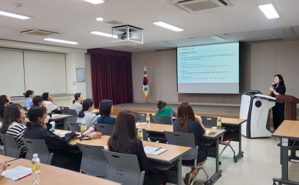 지난 21일, 2023년 학교 기록물관리 업무 담당자 교육 진행 모습