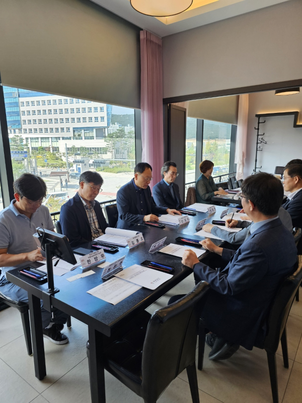 충남도-발전3사 상생발전협의회 정기회의 모습