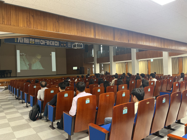 전 직원 및 관내 교직원 대상으로 부패방지·청렴 교육