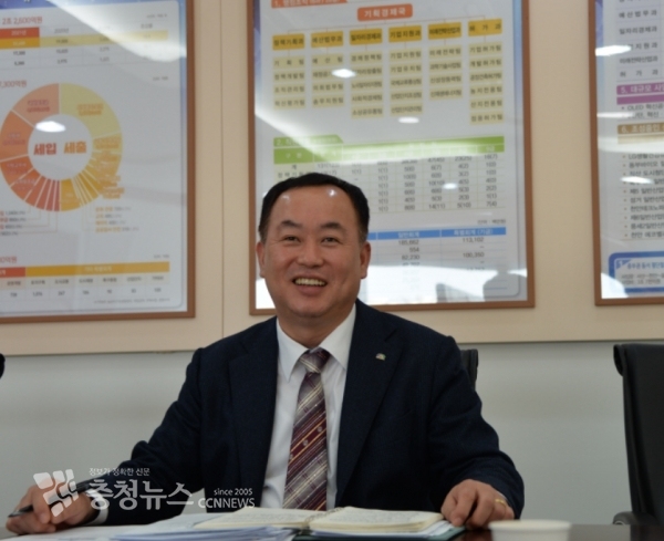 신임 한권석 천안시 기획경제국장<br>