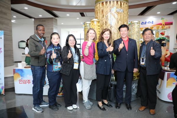 주한대사관 임직원 초청 일일투어 모습