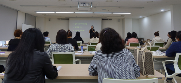 지난 6일 세종여성플라자, 경력보유 여성을 위한 3차 브런치 특강 진행 모습
