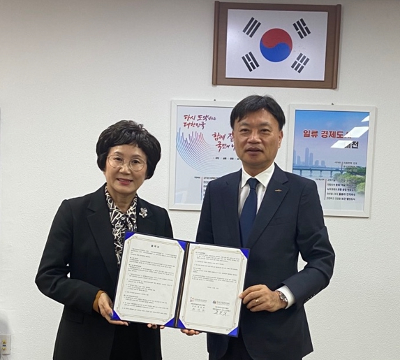 대전평생교육진흥원-한국건강관리협회 대전충남지부, 건강증진 업무협약식 모습