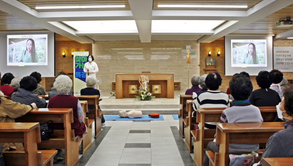 대전성모병원 심폐소생술 교육 진행 모습