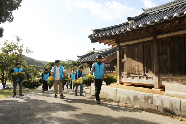 지난 21일 대호지면에 위치한 충장사에서 문화재 보호 활동 진행 모습
