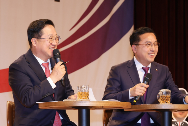 (왼쪽부터) 이장우 대전시장, 박희조 동구청장