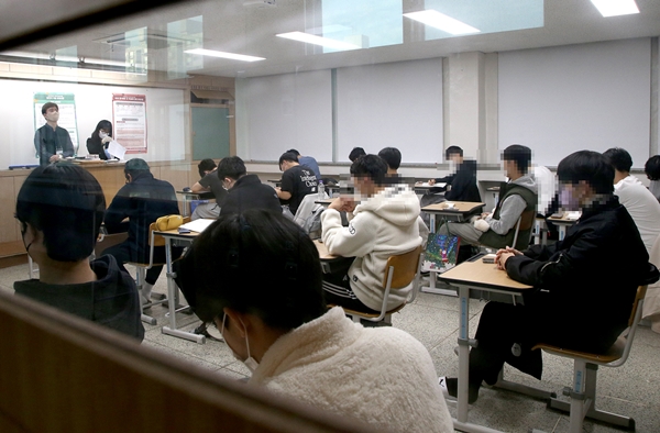 2023학년도 수능 시험장 모습