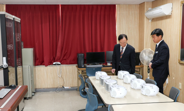 설동호 대전광역시교육감, 수능 시험장학교 현장 점검 모습