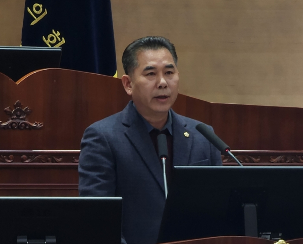 5분 발언을 하는 김영한 천안시의원/사진=박동혁 기자